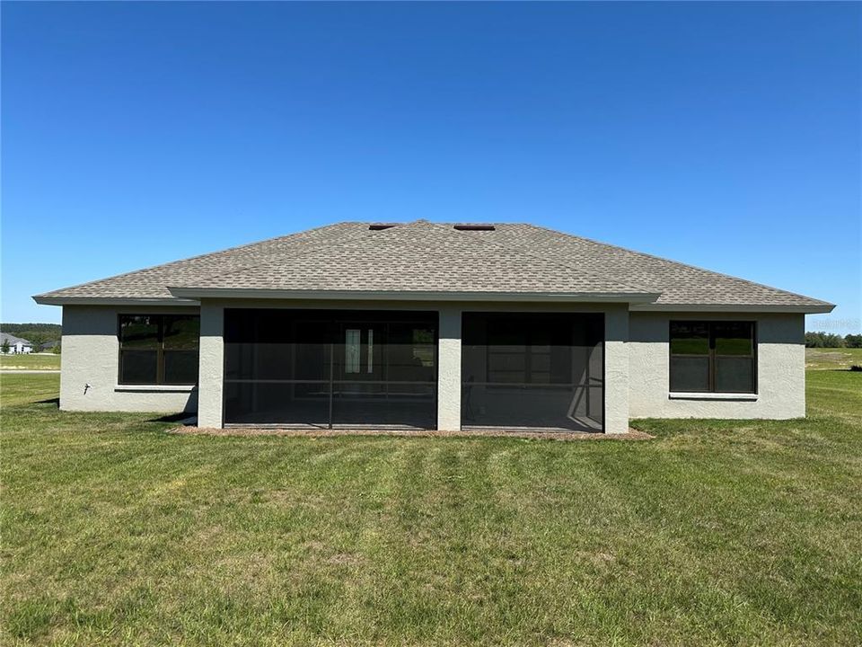 Active With Contract: $400,000 (3 beds, 2 baths, 1726 Square Feet)