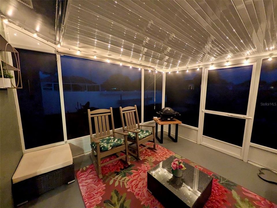 合同活跃: $211,000 (3 贝兹, 2 浴室, 1094 平方英尺)