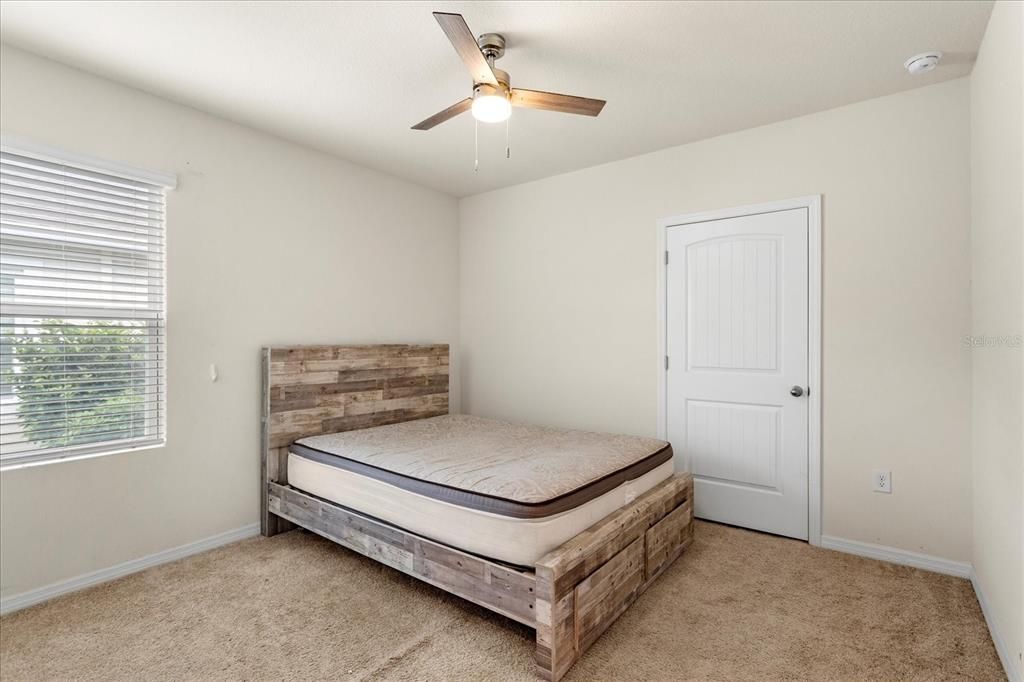 For Rent: $1,700 (3 beds, 2 baths, 1603 Square Feet)