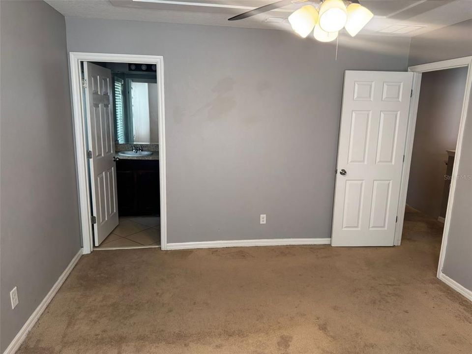 Active With Contract: $247,500 (3 beds, 2 baths, 1549 Square Feet)