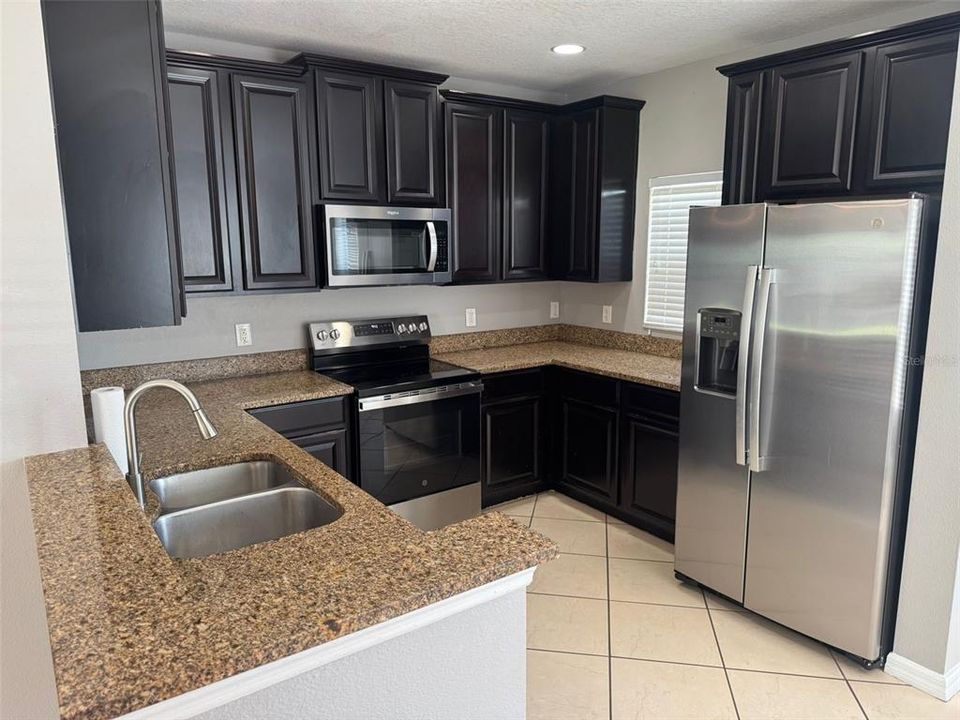 Active With Contract: $247,500 (3 beds, 2 baths, 1549 Square Feet)