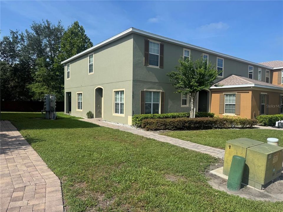 Active With Contract: $247,500 (3 beds, 2 baths, 1549 Square Feet)
