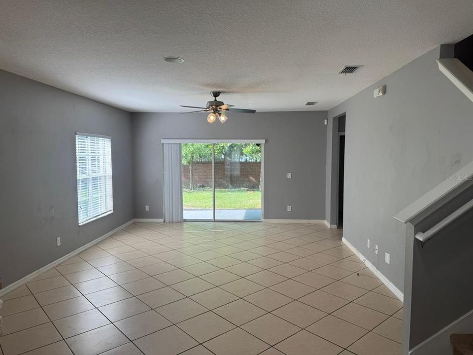 Active With Contract: $247,500 (3 beds, 2 baths, 1549 Square Feet)