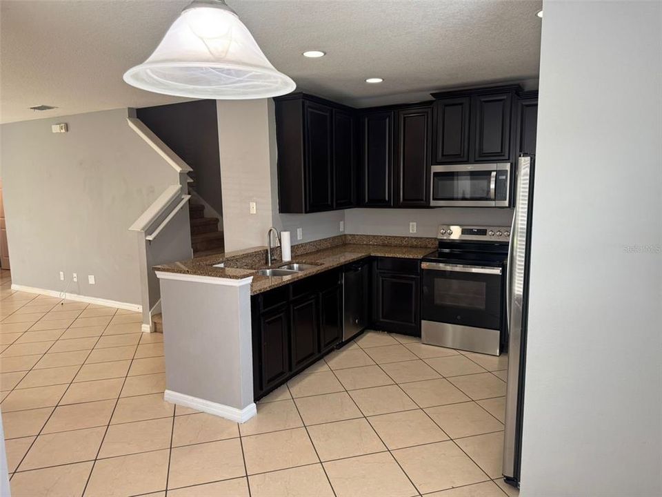 Active With Contract: $247,500 (3 beds, 2 baths, 1549 Square Feet)