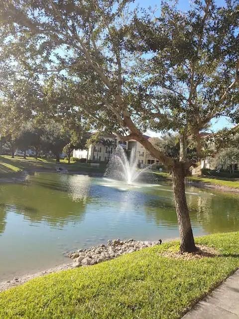 For Sale: $150,000 (1 beds, 1 baths, 697 Square Feet)