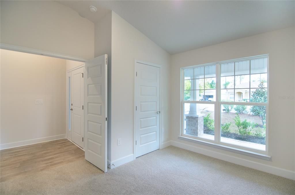 На продажу: $356,700 (4 спален, 2 ванн, 1820 Квадратных фут)