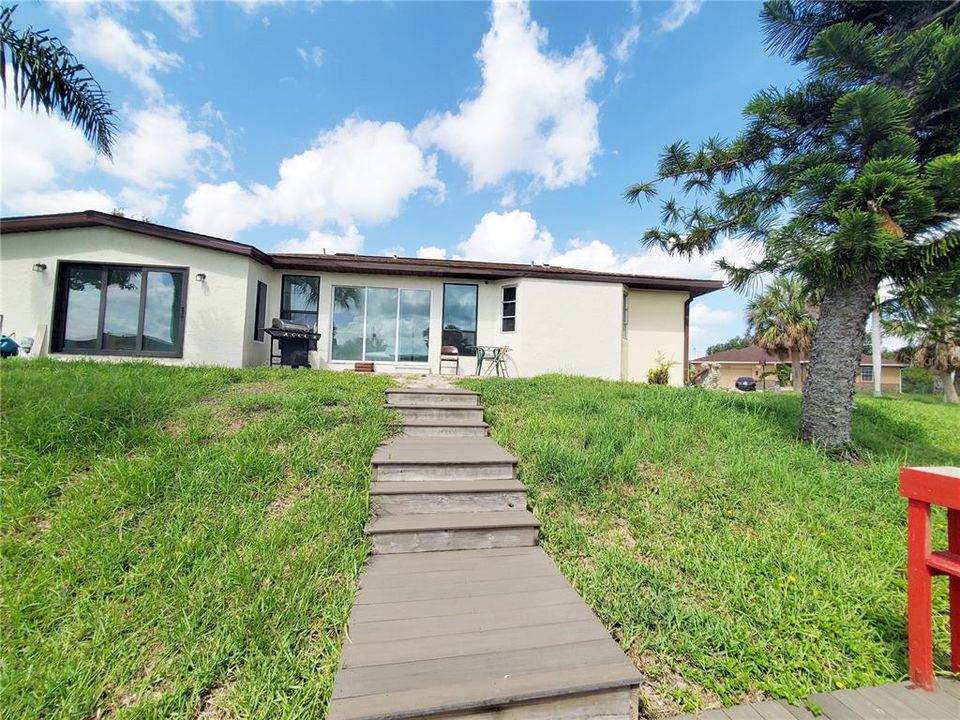 For Sale: $699,777 (3 beds, 2 baths, 1800 Square Feet)