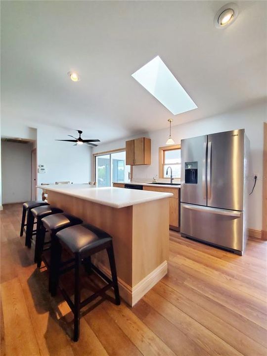 For Sale: $699,777 (3 beds, 2 baths, 1800 Square Feet)