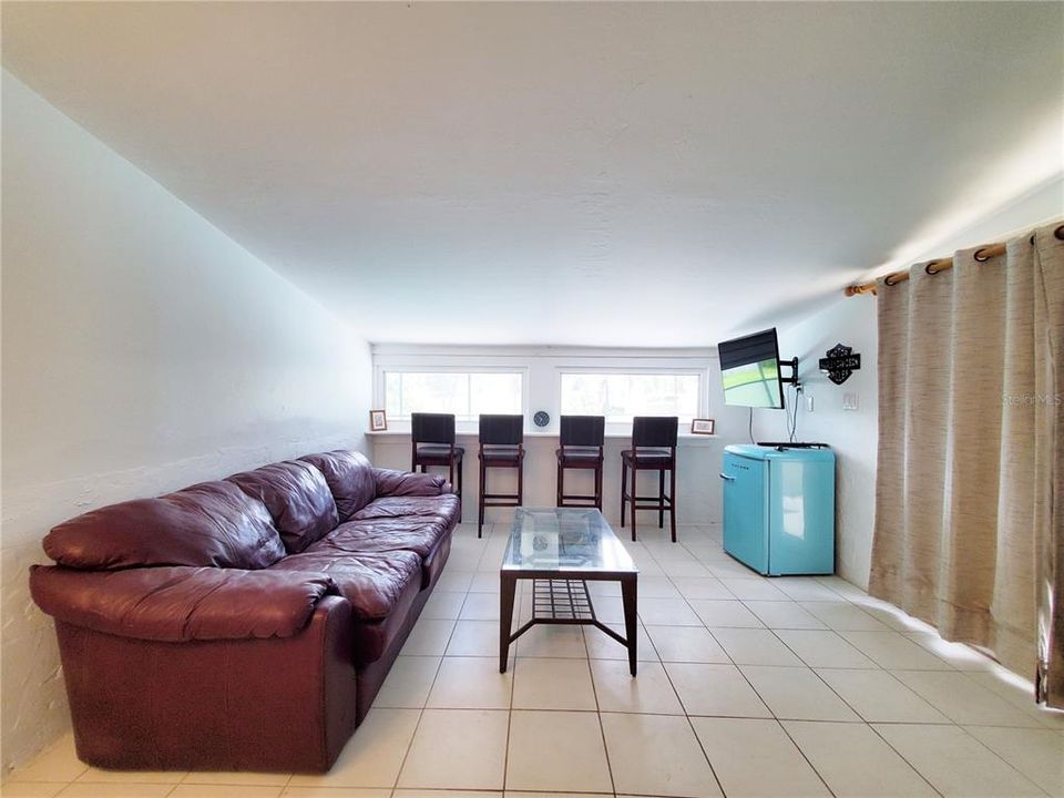 For Sale: $699,777 (3 beds, 2 baths, 1800 Square Feet)