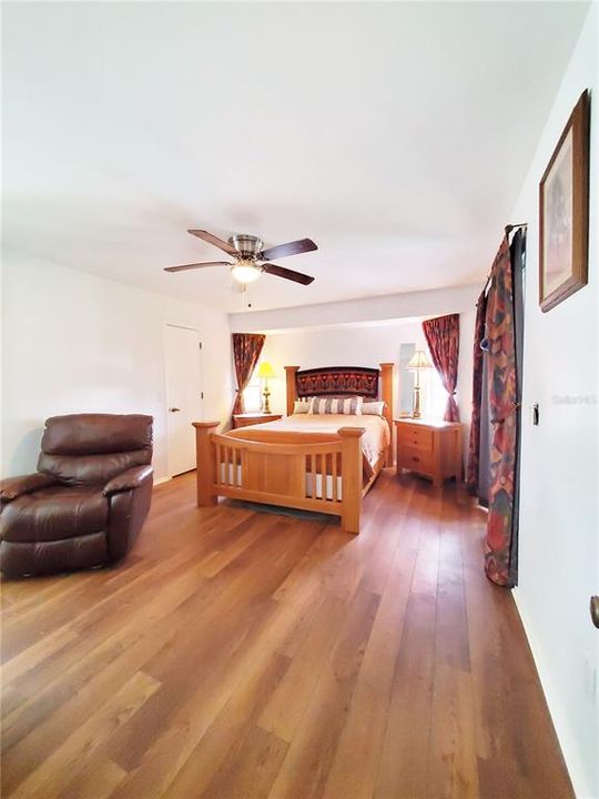 For Sale: $699,777 (3 beds, 2 baths, 1800 Square Feet)