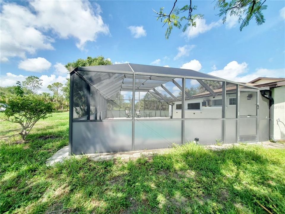 For Sale: $699,777 (3 beds, 2 baths, 1800 Square Feet)