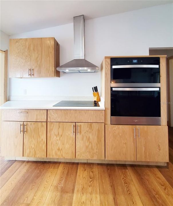 For Sale: $699,777 (3 beds, 2 baths, 1800 Square Feet)