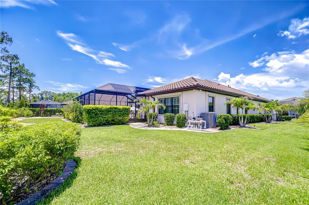 合同活跃: $939,000 (4 贝兹, 3 浴室, 3179 平方英尺)