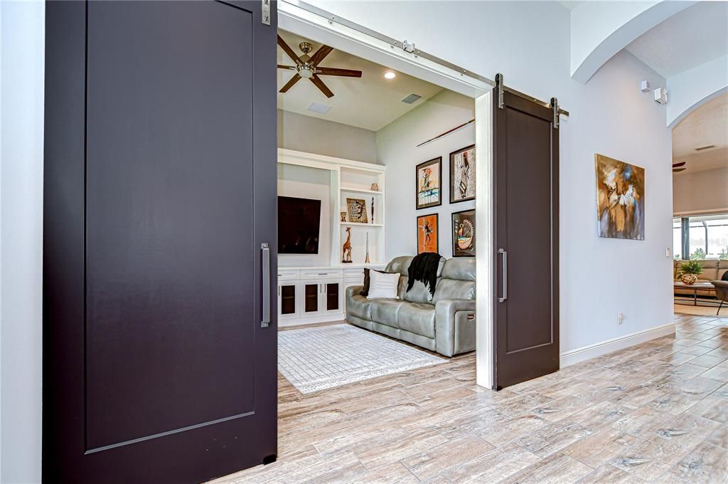 合同活跃: $939,000 (4 贝兹, 3 浴室, 3179 平方英尺)