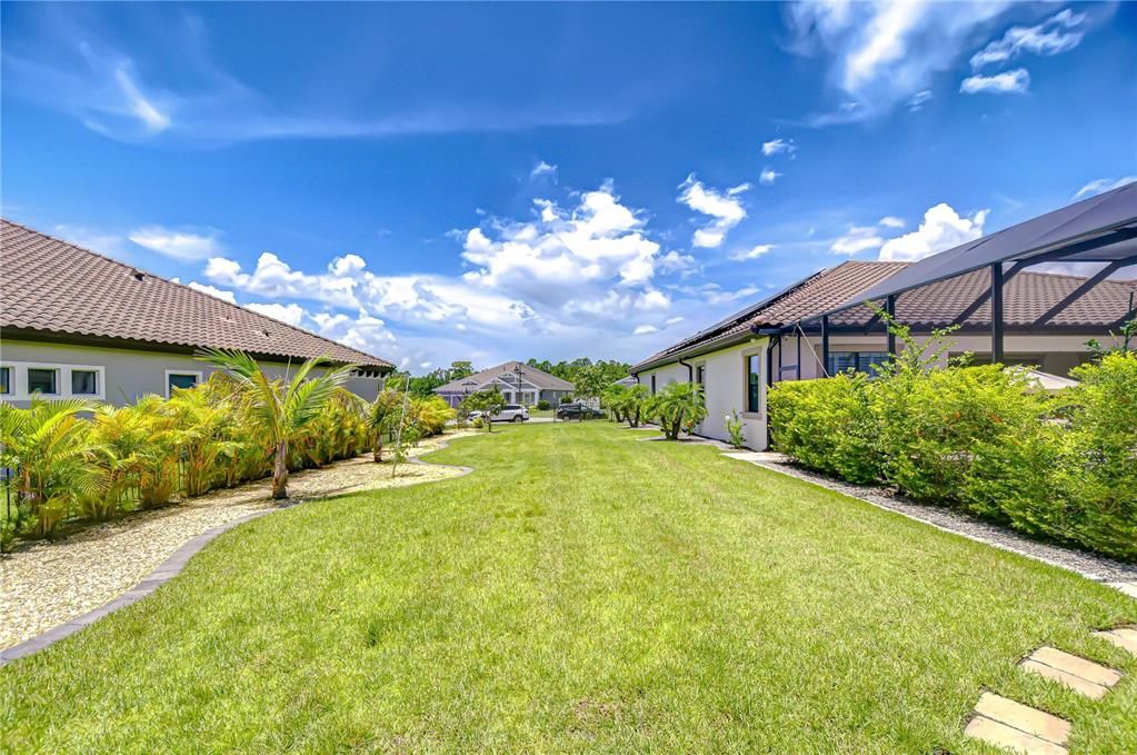 合同活跃: $939,000 (4 贝兹, 3 浴室, 3179 平方英尺)