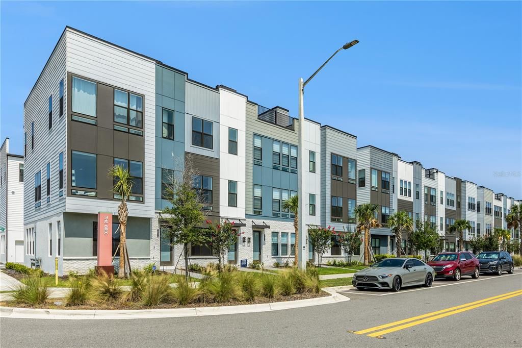 Vendido Recientemente: $469,000 (2 camas, 2 baños, 1449 Pies cuadrados)