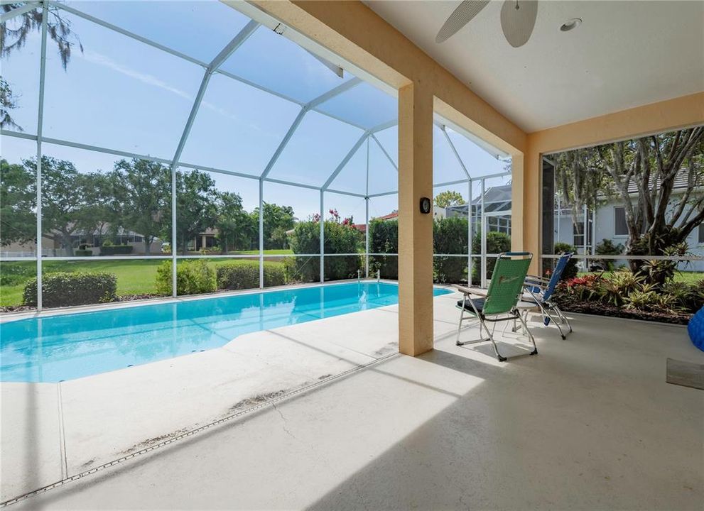 Active With Contract: $700,000 (3 beds, 2 baths, 2278 Square Feet)