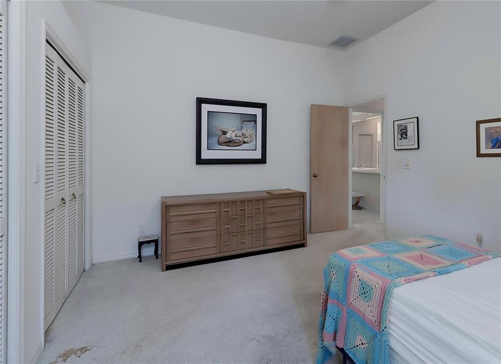 Active With Contract: $700,000 (3 beds, 2 baths, 2278 Square Feet)