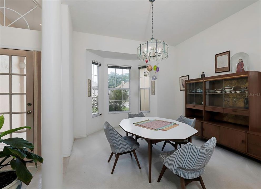 Active With Contract: $700,000 (3 beds, 2 baths, 2278 Square Feet)