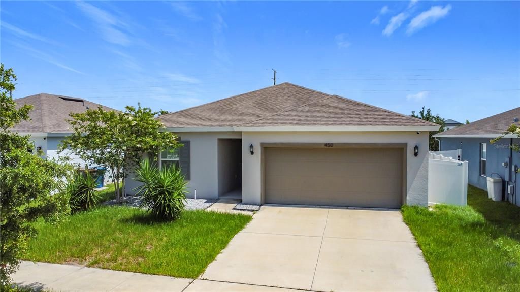 最近租的: $2,300 (4 贝兹, 2 浴室, 1600 平方英尺)