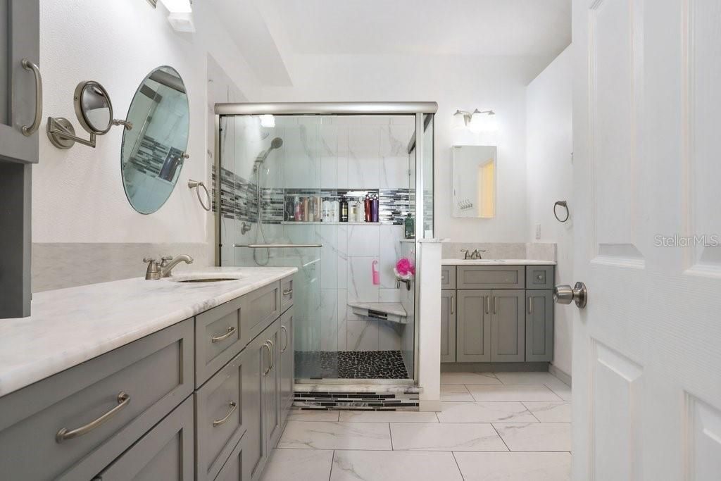 For Sale: $355,000 (3 beds, 2 baths, 1834 Square Feet)