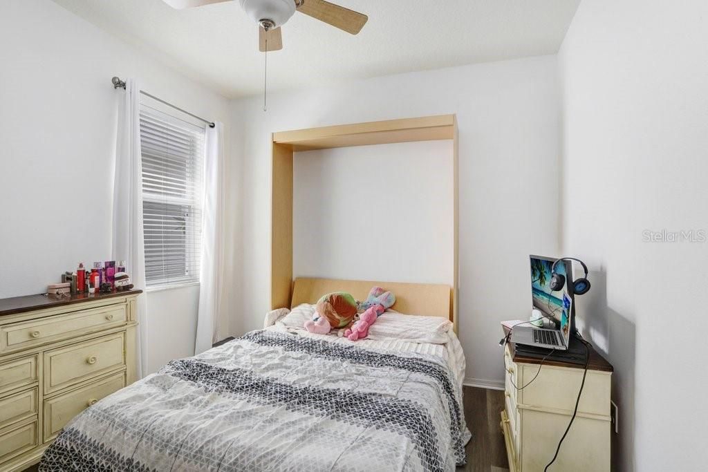 For Sale: $355,000 (3 beds, 2 baths, 1834 Square Feet)