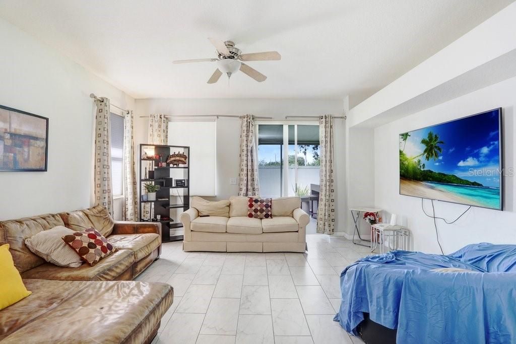 For Sale: $355,000 (3 beds, 2 baths, 1834 Square Feet)