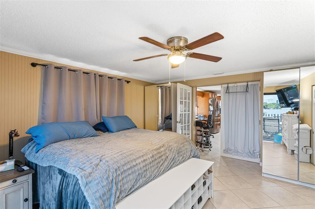 En Venta: $424,000 (4 camas, 2 baños, 2869 Pies cuadrados)