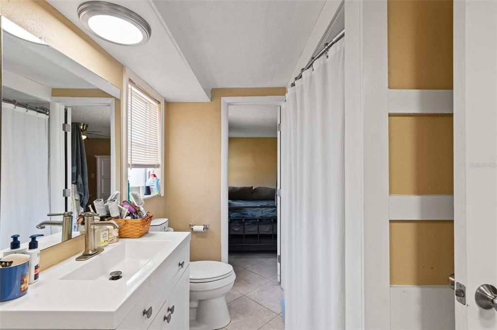 En Venta: $424,000 (4 camas, 2 baños, 2869 Pies cuadrados)