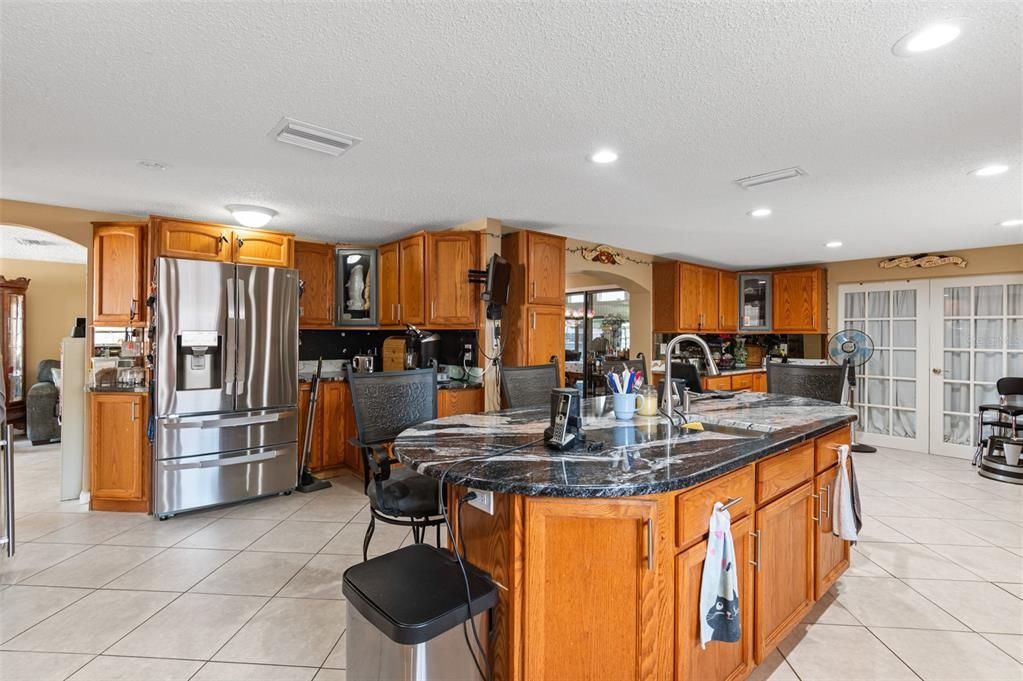 En Venta: $424,000 (4 camas, 2 baños, 2869 Pies cuadrados)