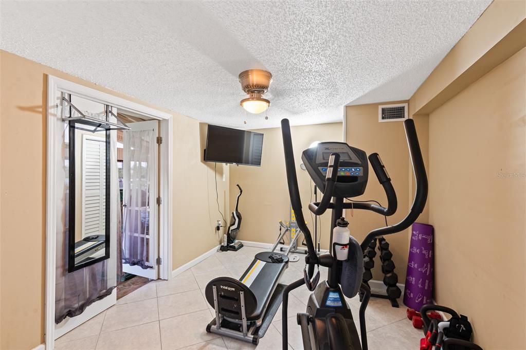 En Venta: $424,000 (4 camas, 2 baños, 2869 Pies cuadrados)