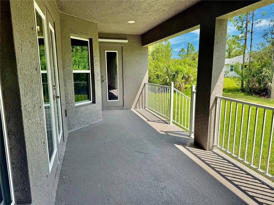 Activo con contrato: $391,400 (4 camas, 3 baños, 2265 Pies cuadrados)