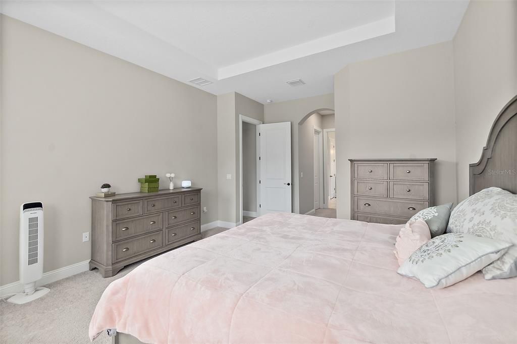 Active With Contract: $675,000 (3 beds, 3 baths, 2472 Square Feet)