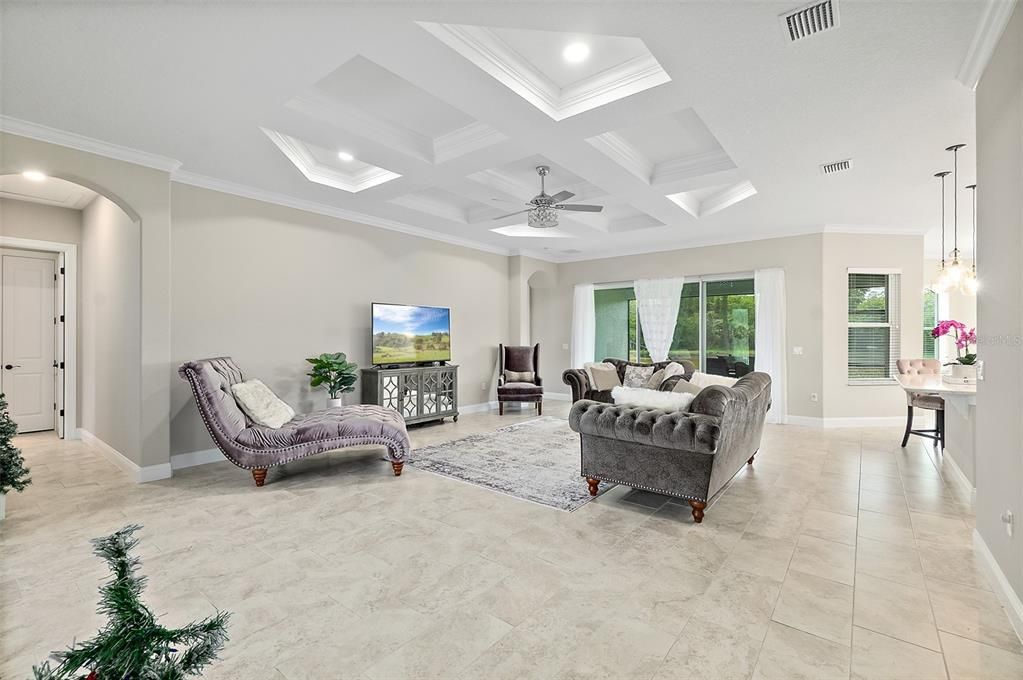 Active With Contract: $675,000 (3 beds, 3 baths, 2472 Square Feet)