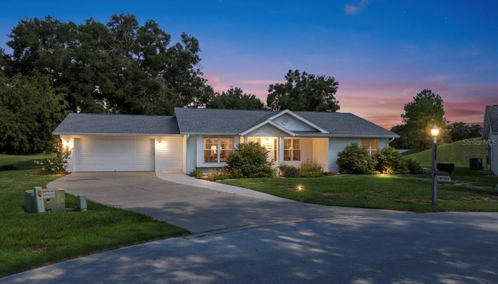 Недавно продано: $249,900 (3 спален, 2 ванн, 1685 Квадратных фут)