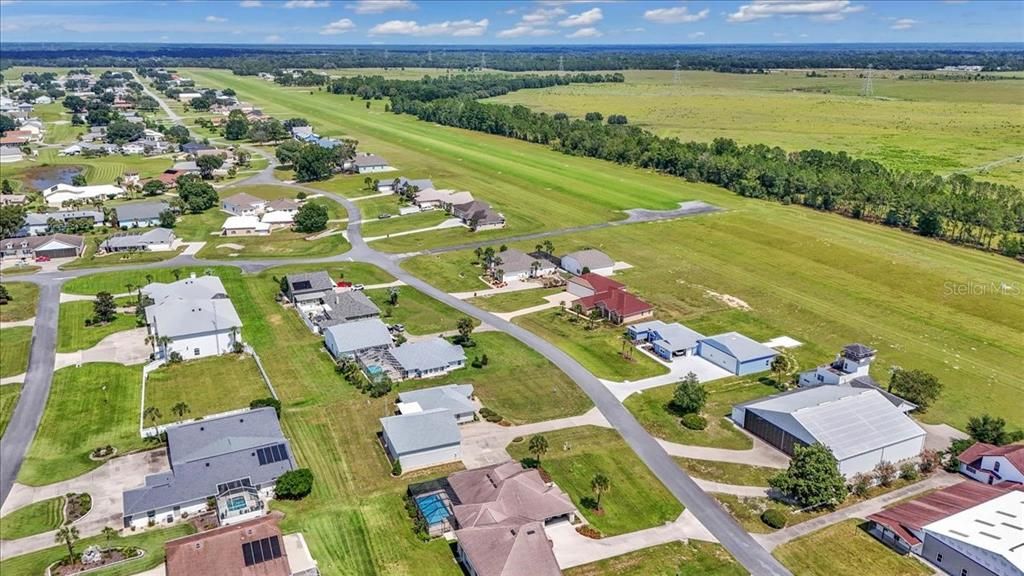 For Sale: $569,000 (2 beds, 2 baths, 1640 Square Feet)