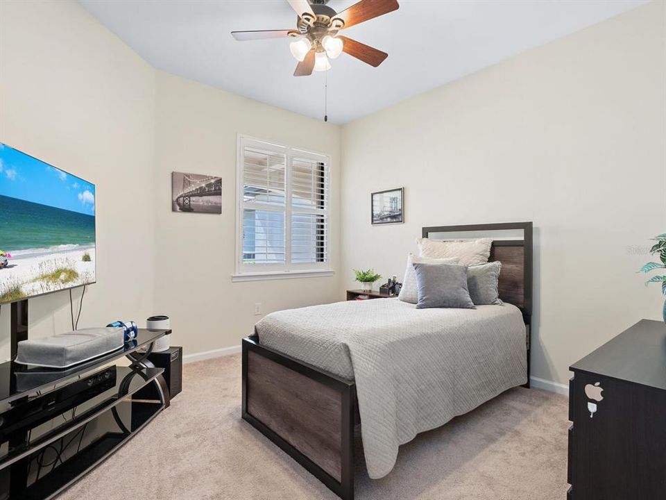 Active With Contract: $420,000 (2 beds, 2 baths, 1458 Square Feet)