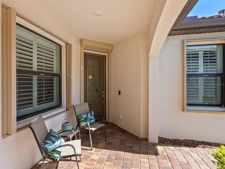 Active With Contract: $420,000 (2 beds, 2 baths, 1458 Square Feet)