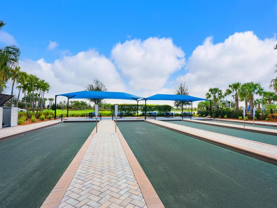 Active With Contract: $420,000 (2 beds, 2 baths, 1458 Square Feet)