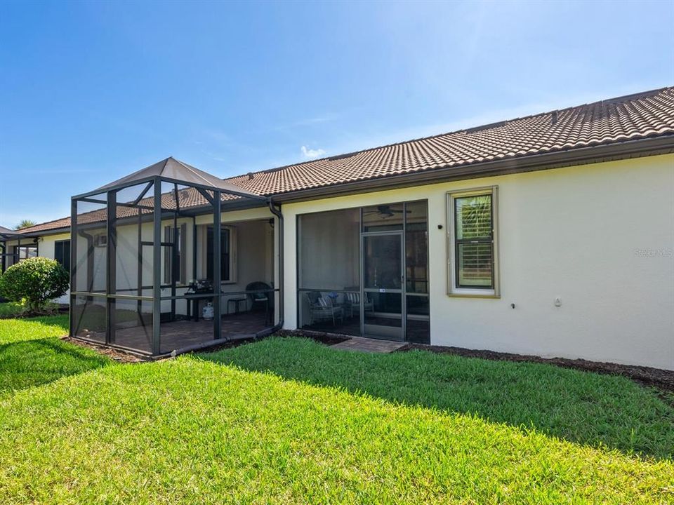 Active With Contract: $420,000 (2 beds, 2 baths, 1458 Square Feet)