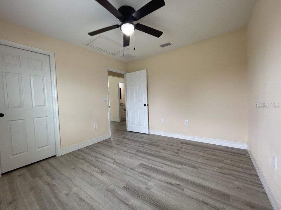 На продажу: $258,000 (3 спален, 2 ванн, 1128 Квадратных фут)