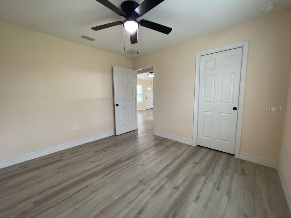 На продажу: $258,000 (3 спален, 2 ванн, 1128 Квадратных фут)