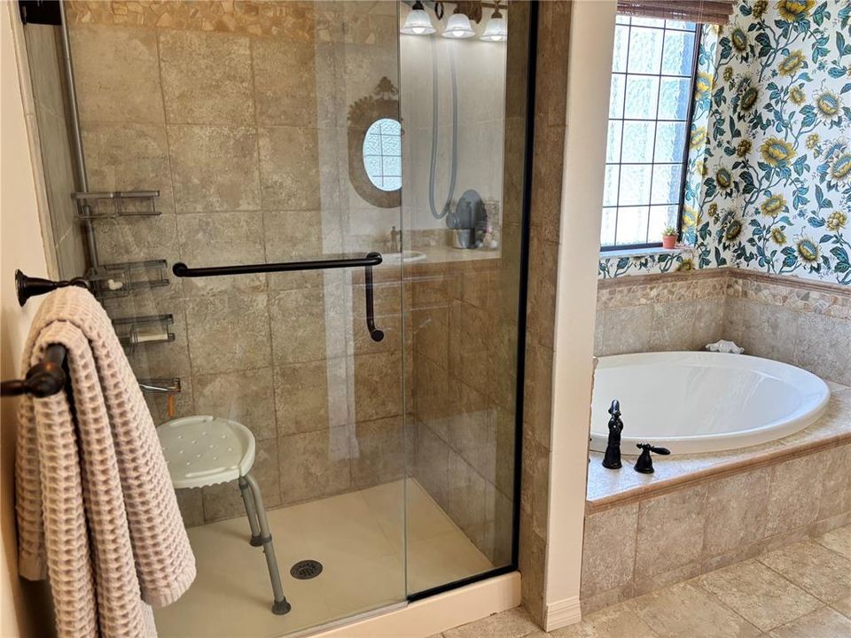 Active With Contract: $599,000 (4 beds, 2 baths, 2413 Square Feet)