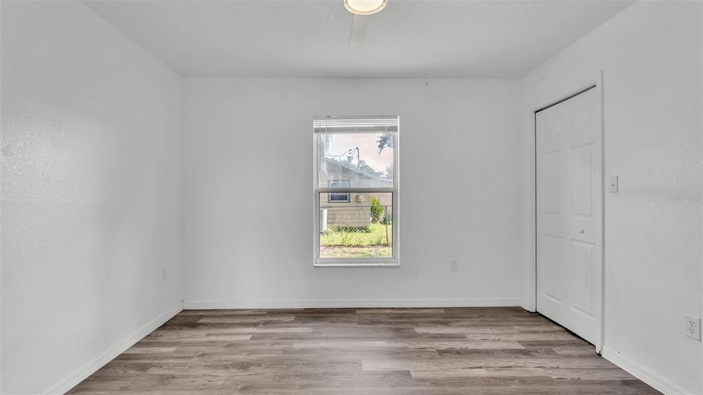 Active With Contract: $214,900 (3 beds, 1 baths, 1133 Square Feet)