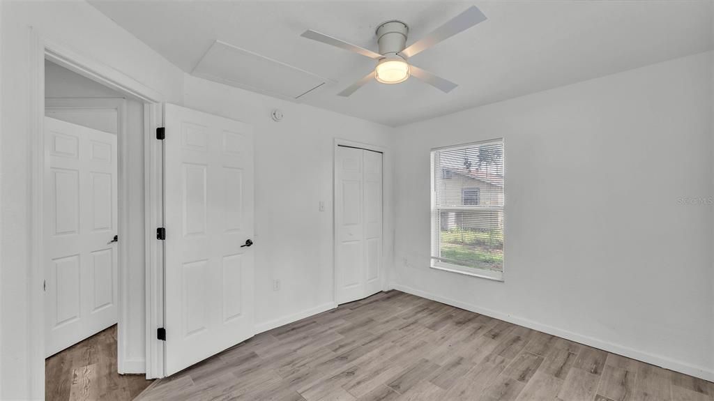 Active With Contract: $214,900 (3 beds, 1 baths, 1133 Square Feet)