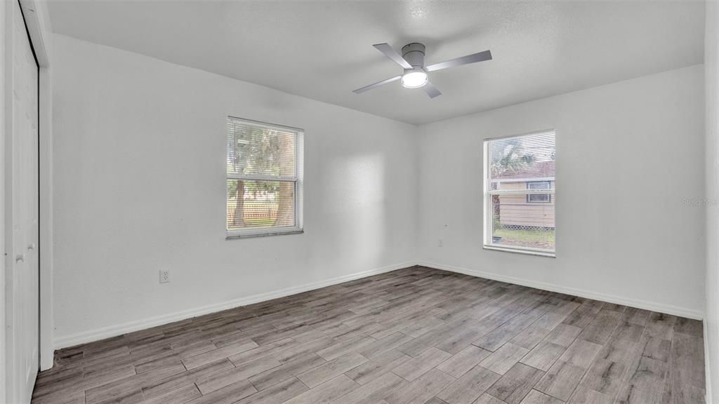 Active With Contract: $214,900 (3 beds, 1 baths, 1133 Square Feet)