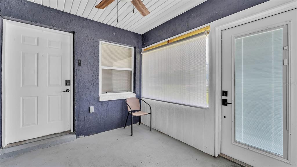 Active With Contract: $214,900 (3 beds, 1 baths, 1133 Square Feet)