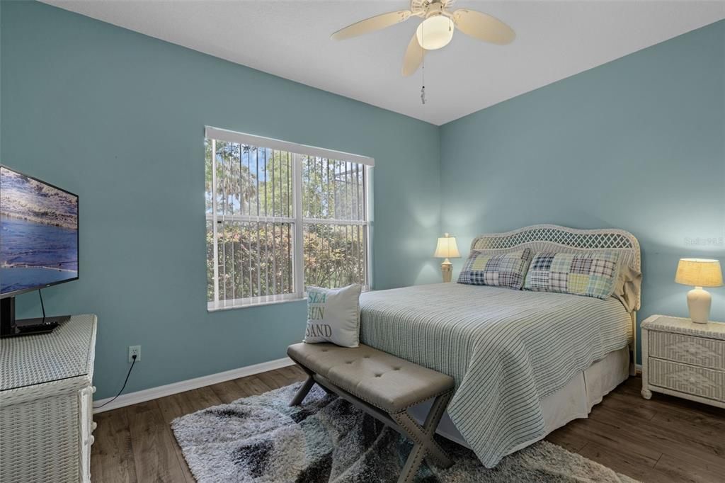 Под контрактом: $324,999 (3 спален, 2 ванн, 1882 Квадратных фут)