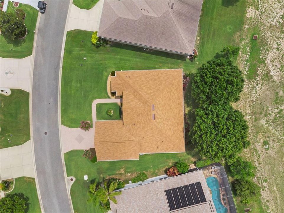 Под контрактом: $324,999 (3 спален, 2 ванн, 1882 Квадратных фут)