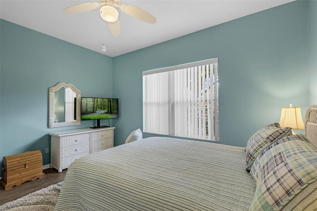 Под контрактом: $324,999 (3 спален, 2 ванн, 1882 Квадратных фут)